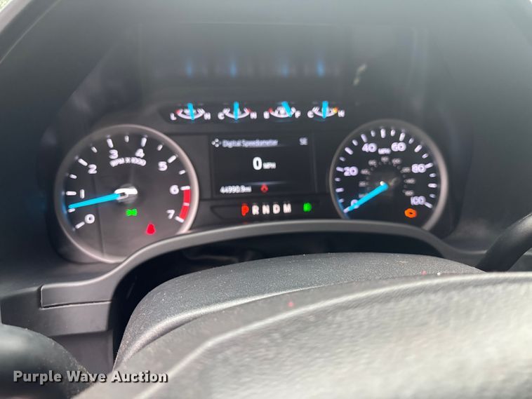 image for item EV5308 2022 Ford F350 Super Duty SuperCab pickup truck