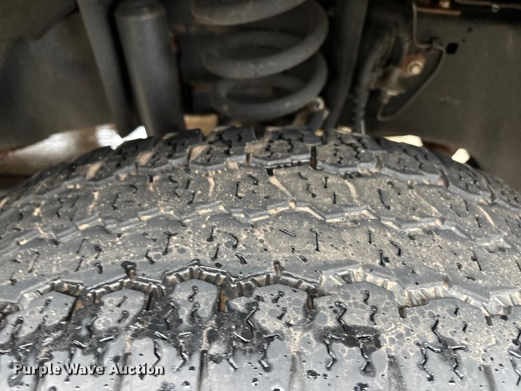 image for item EV5308 2022 Ford F350 Super Duty SuperCab pickup truck