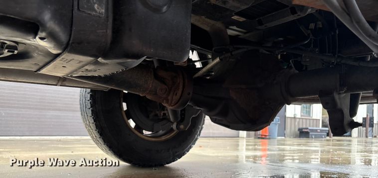 image for item EV5308 2022 Ford F350 Super Duty SuperCab pickup truck