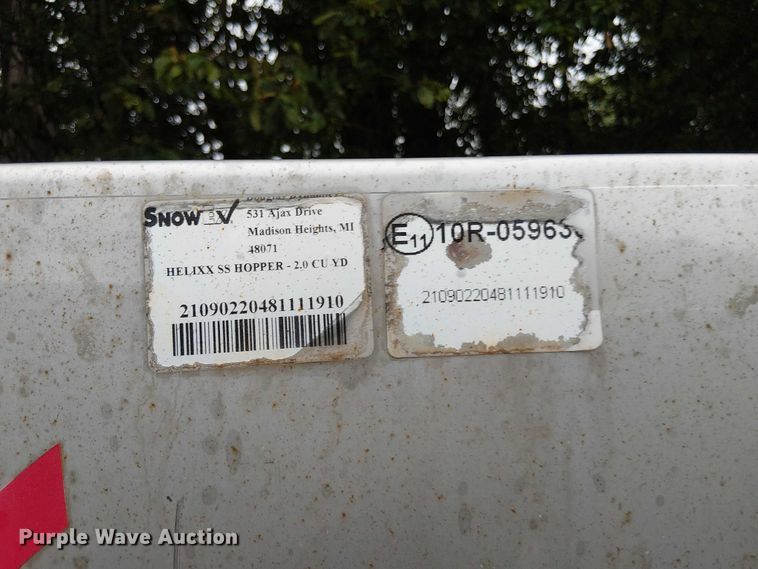 image for item EV5320 (4) SnowEx Helixx SS spreaders