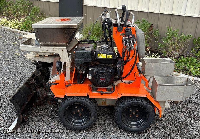 image for item EV5334 Zx4 Snowrator snow pusher