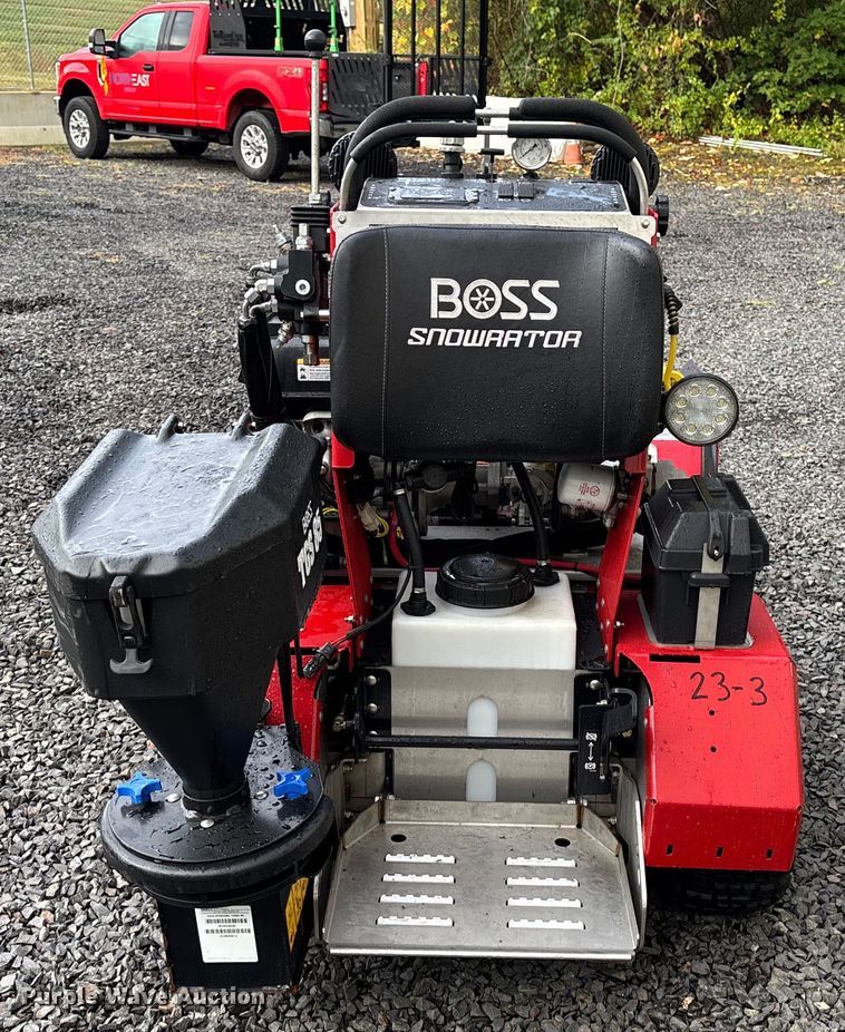 image for item EV5337 2022 Boss Snowrator snow pusher