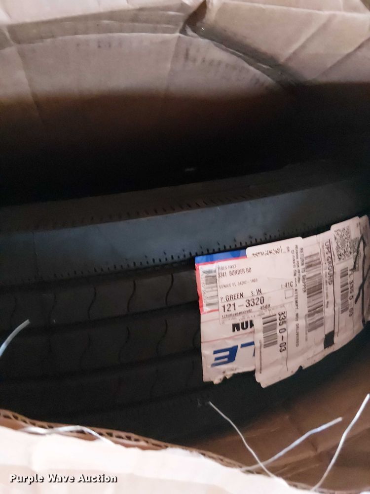 image for item EV5340 2017 Cargo Mate Blazer enclosed cargo trailer