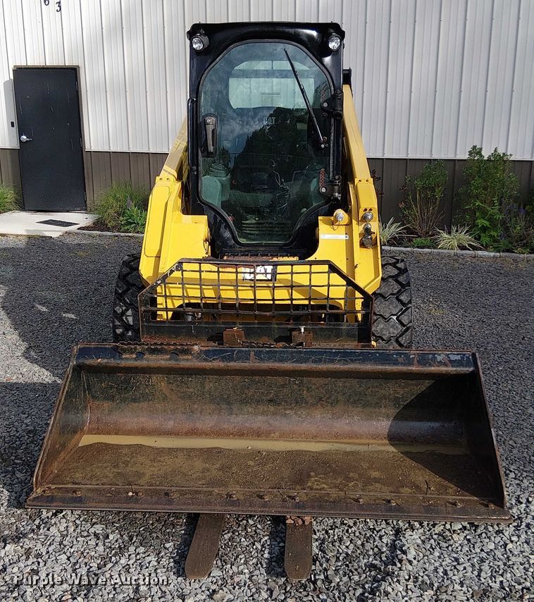 MINI CARGADOR SOBRE RUEDAS 2018 CATERPILLAR 262D