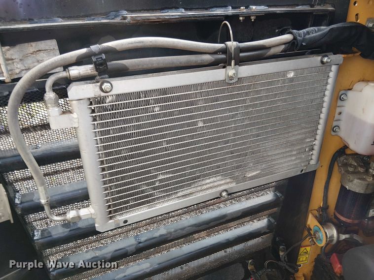 image for item EV5343 2018 Caterpillar 262D skid steer loader