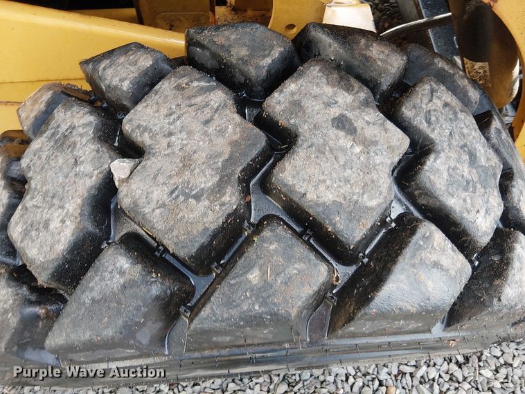 image for item EV5343 2018 Caterpillar 262D skid steer loader