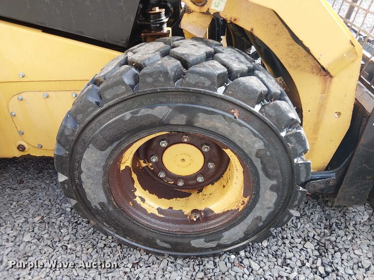 image for item EV5343 2018 Caterpillar 262D skid steer loader