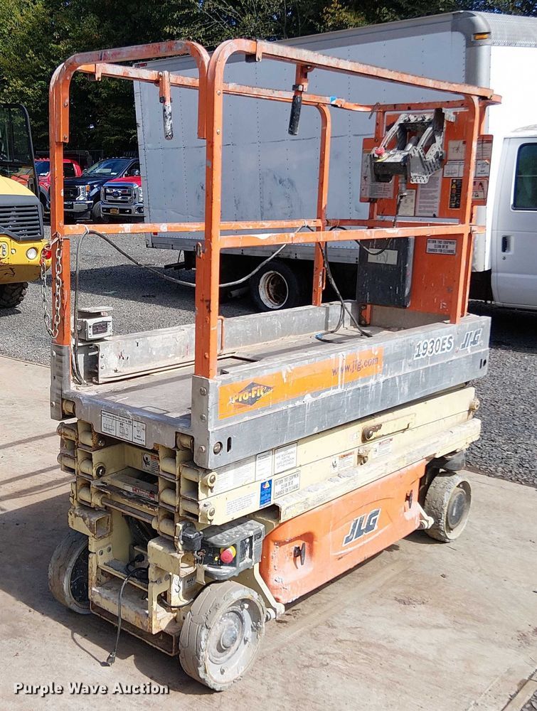 image for item EV5350 2007 JLG 1930ES scissor lift