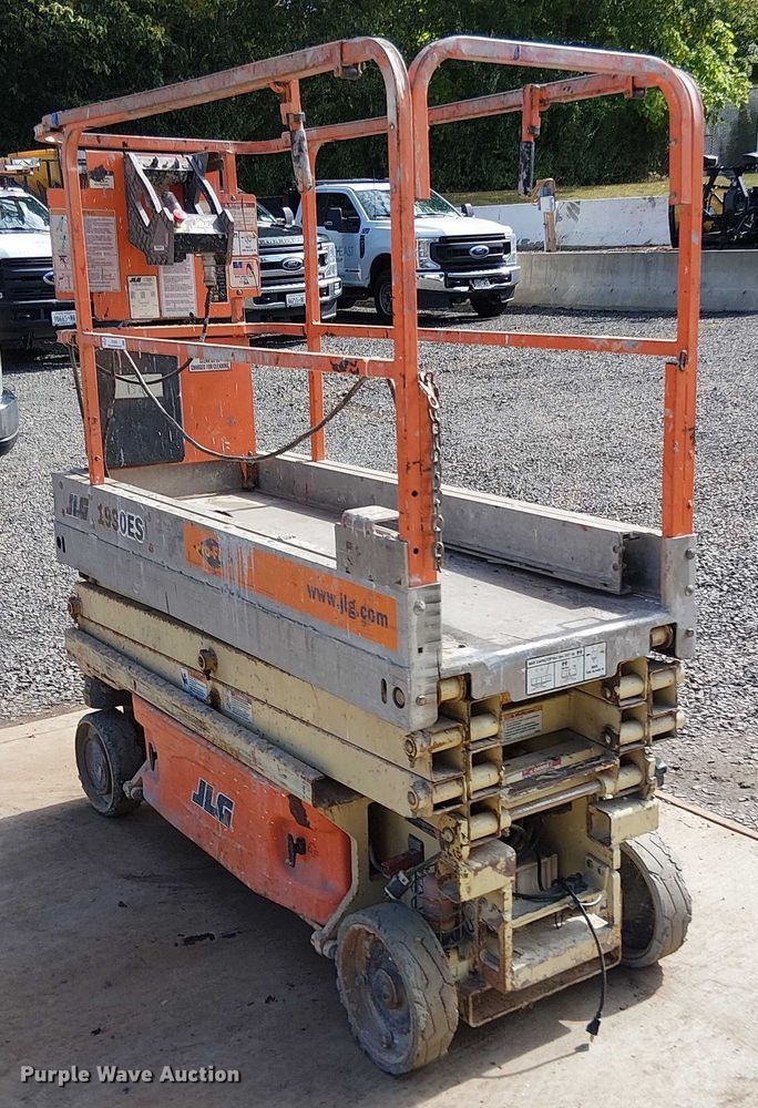 image for item EV5350 2007 JLG 1930ES scissor lift