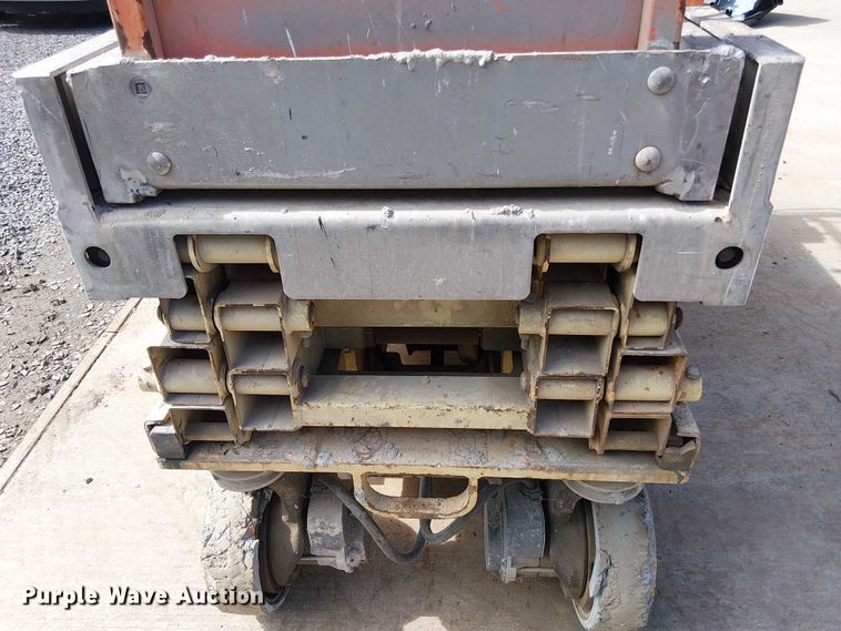 image for item EV5350 2007 JLG 1930ES scissor lift