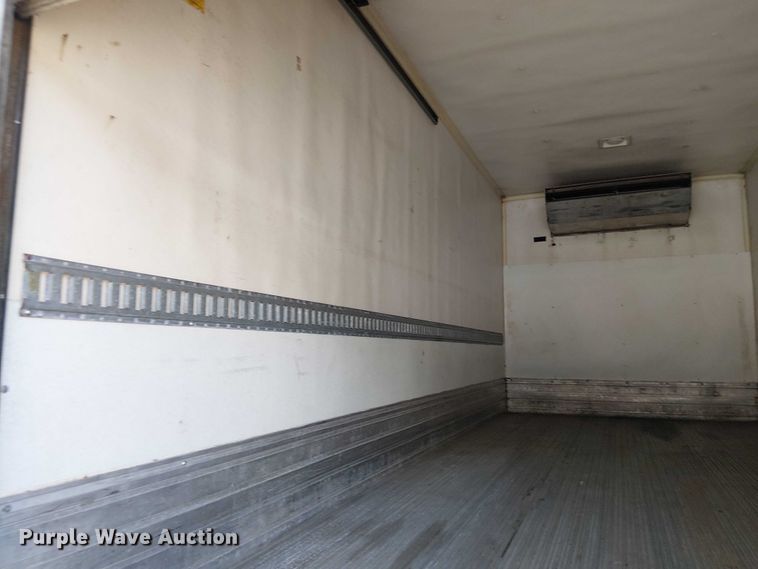 image for item EV5354 2012 Isuzu Nqr/nrr refrigerated delivery truck