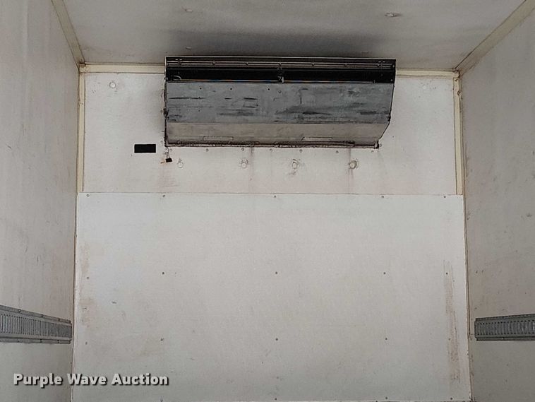 image for item EV5354 2012 Isuzu Nqr/nrr refrigerated delivery truck