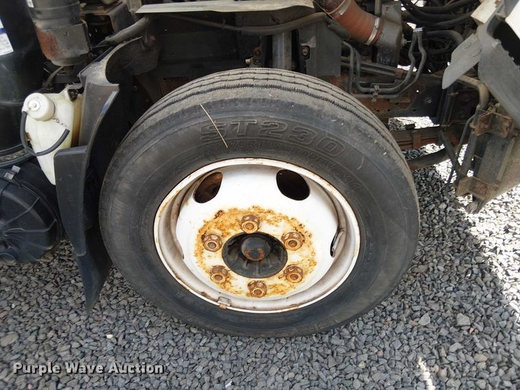 image for item EV5354 2012 Isuzu Nqr/nrr refrigerated delivery truck