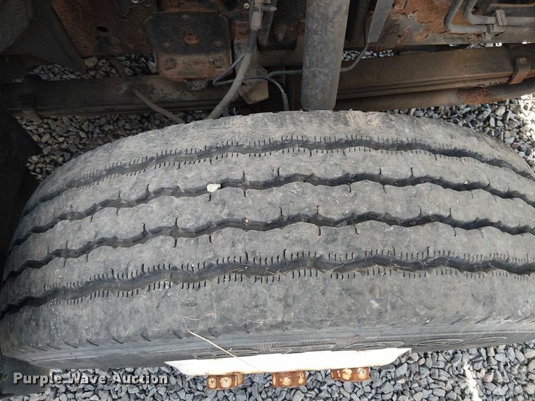 image for item EV5354 2012 Isuzu Nqr/nrr refrigerated delivery truck