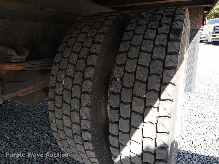 image for item EV5354 2012 Isuzu Nqr/nrr refrigerated delivery truck