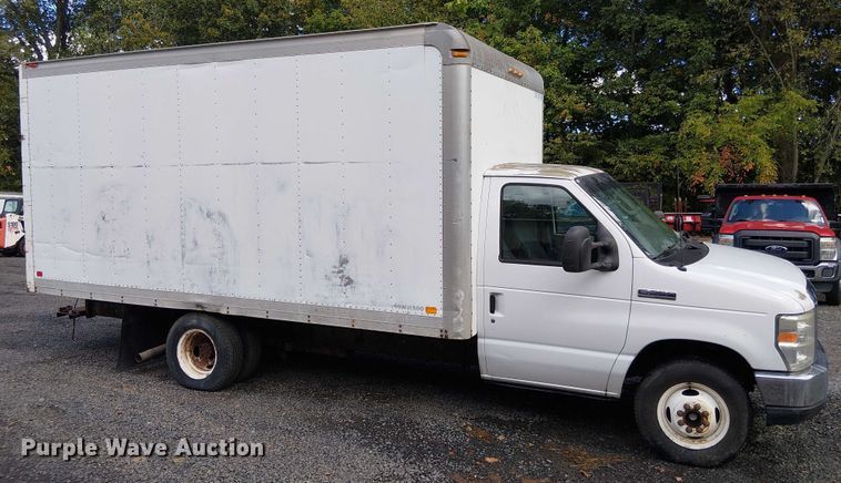 image for item EV5355 2008 Ford E350 box truck