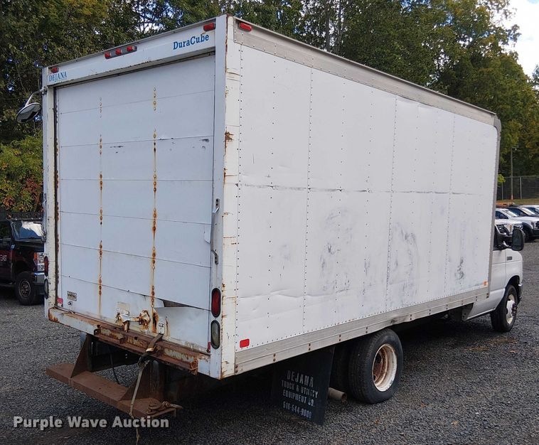 image for item EV5355 2008 Ford E350 box truck