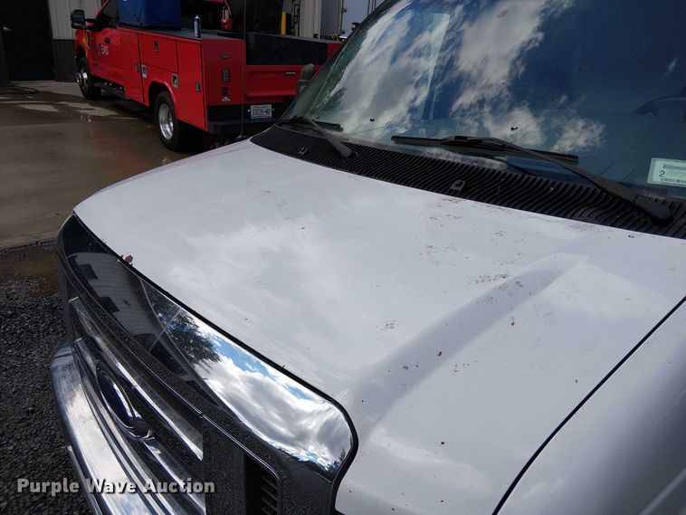 image for item EV5355 2008 Ford E350 box truck