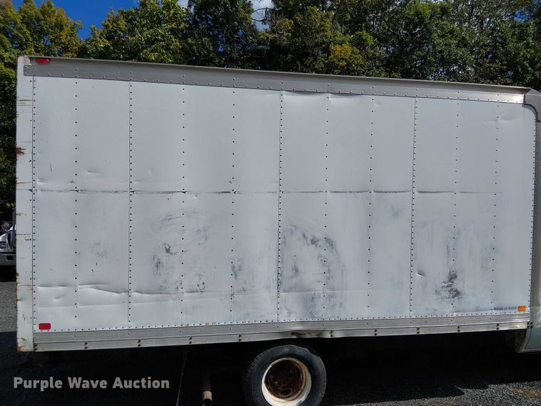 image for item EV5355 2008 Ford E350 box truck