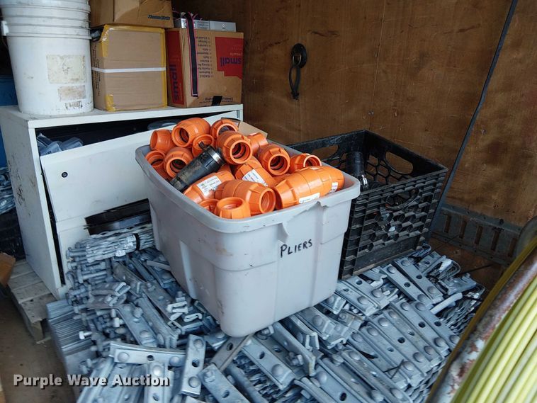 image for item EV5355 2008 Ford E350 box truck