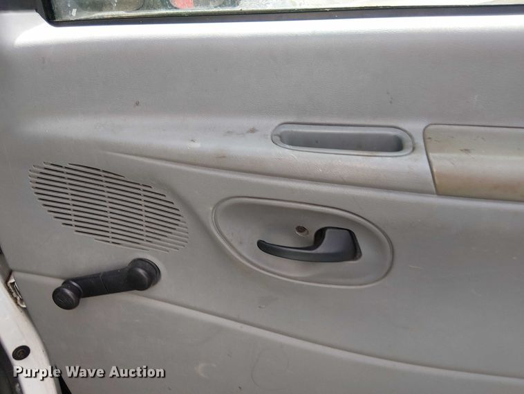 image for item EV5355 2008 Ford E350 box truck