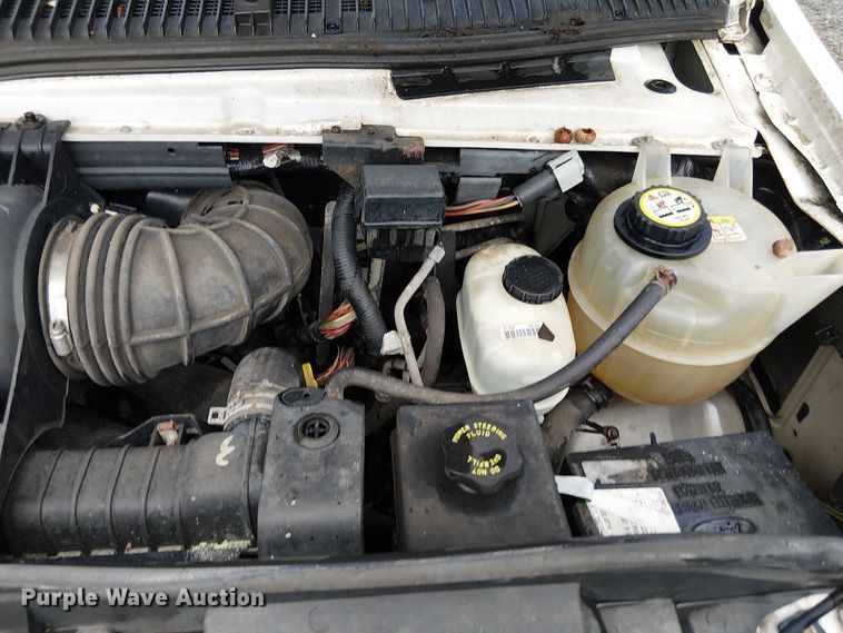 image for item EV5355 2008 Ford E350 box truck