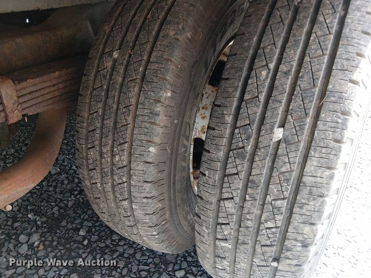 image for item EV5355 2008 Ford E350 box truck