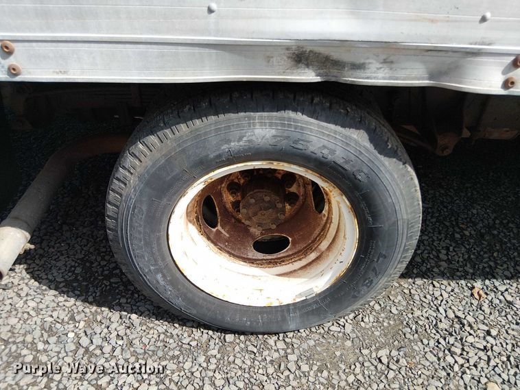 image for item EV5355 2008 Ford E350 box truck