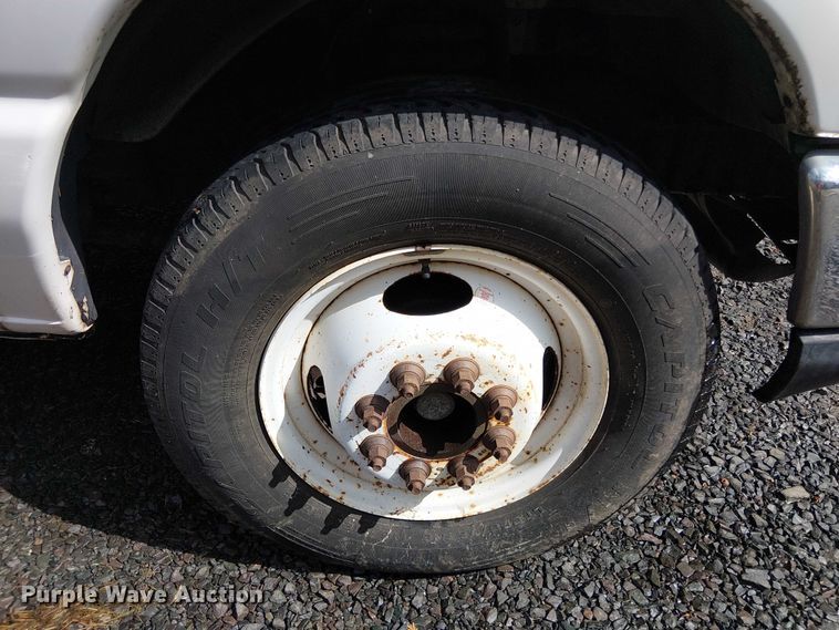 image for item EV5355 2008 Ford E350 box truck