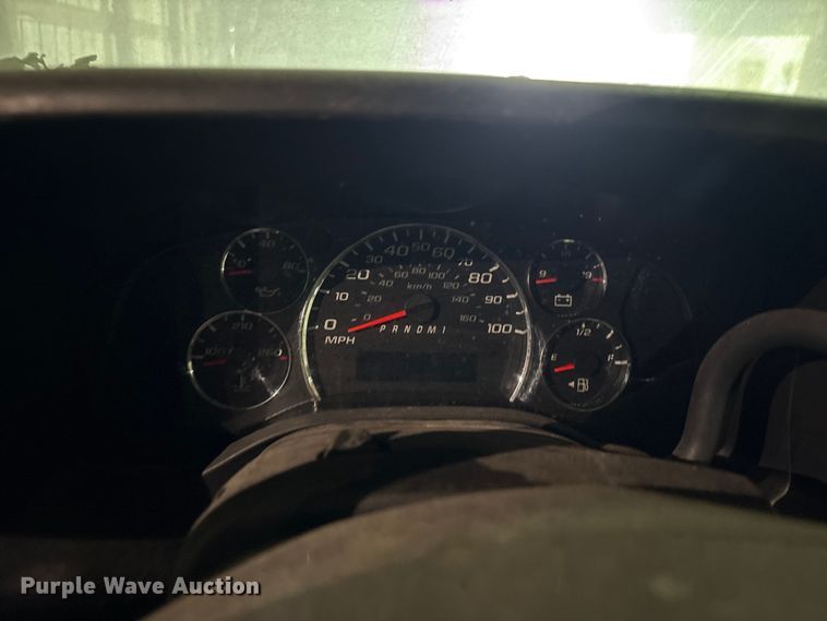 image for item DN0646 2010 Chevrolet CT4 shuttle bus