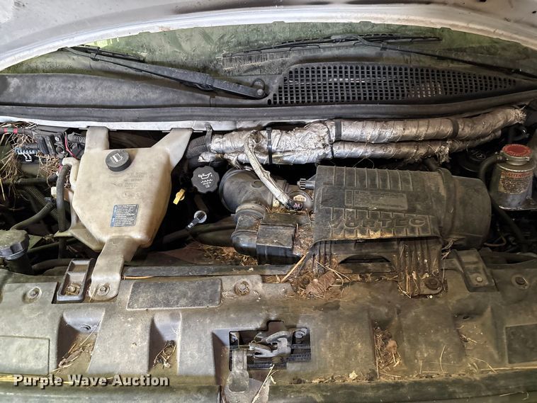 image for item DN0646 2010 Chevrolet CT4 shuttle bus