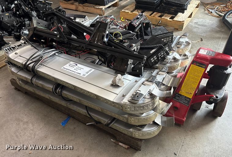 image for item DO1229 Emergency equipment