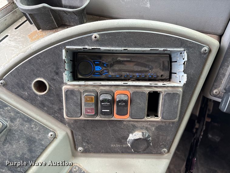 image for item DO1273 2005 Blue Bird Vision school bus