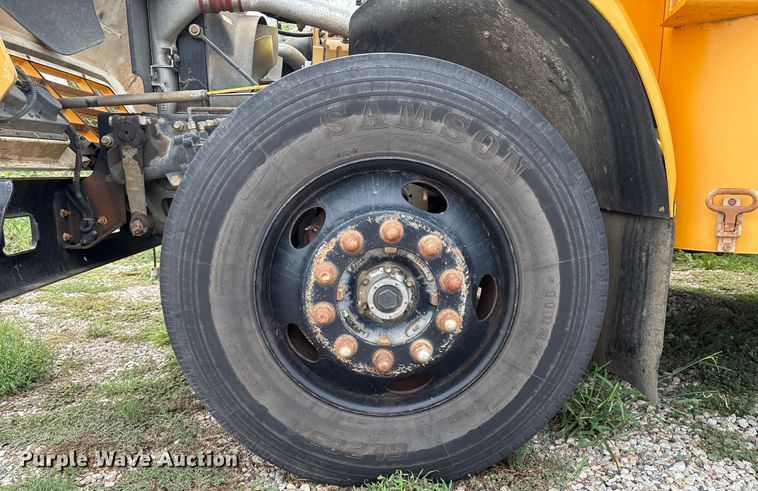 image for item DO1273 2005 Blue Bird Vision school bus