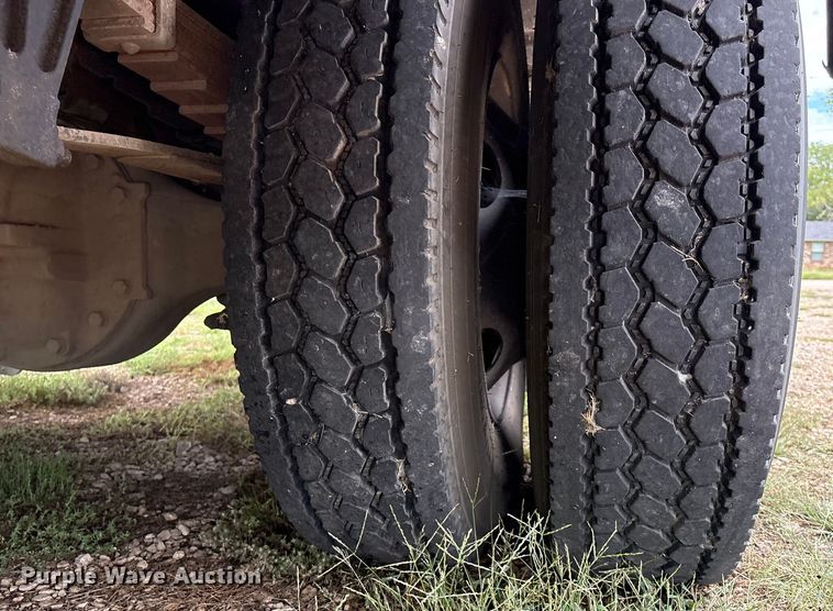 image for item DO1273 2005 Blue Bird Vision school bus