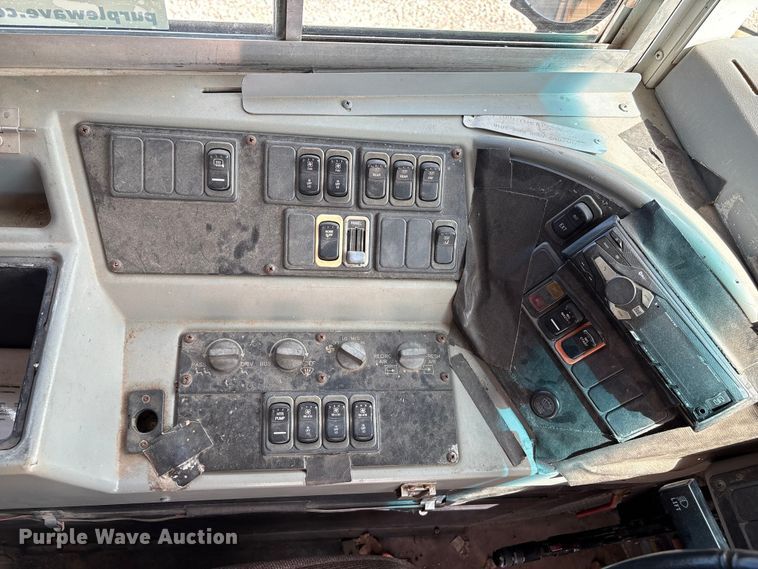 image for item DO1274 2007 Blue Bird Vision school bus