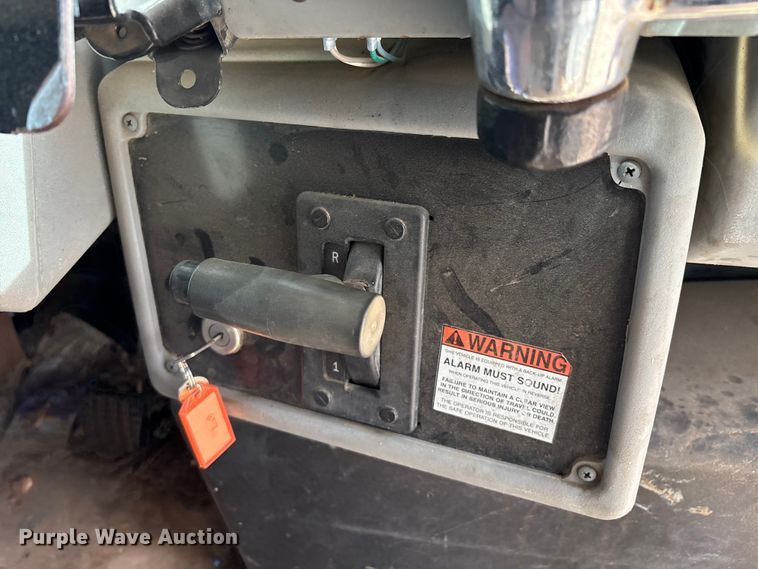 image for item DO1274 2007 Blue Bird Vision school bus