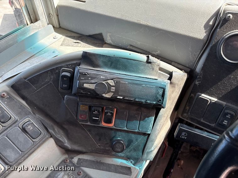 image for item DO1274 2007 Blue Bird Vision school bus