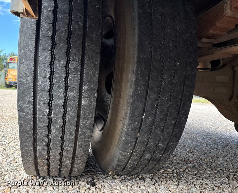 image for item DO1274 2007 Blue Bird Vision school bus