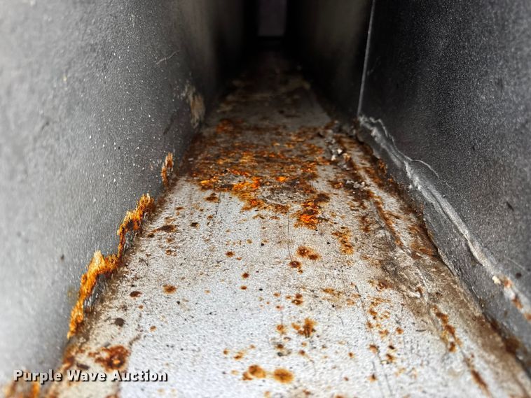 image for item DO2269 2006 International 4300 bucket truck