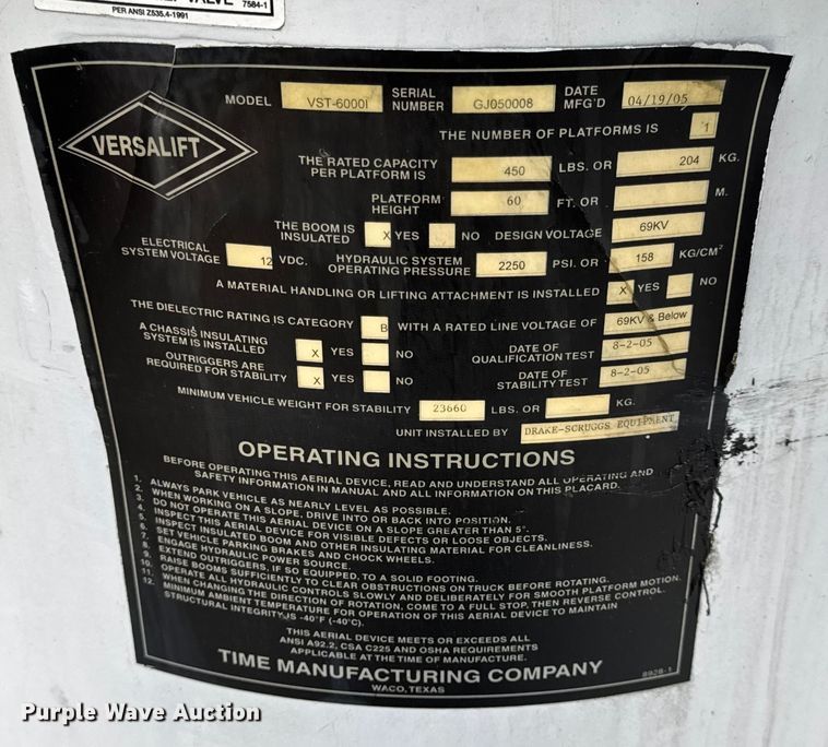 image for item DO2269 2006 International 4300 bucket truck