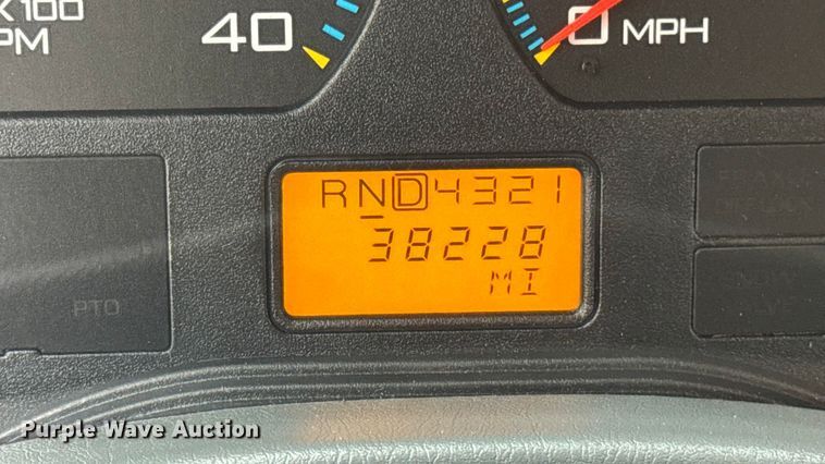 image for item DO2269 2006 International 4300 bucket truck