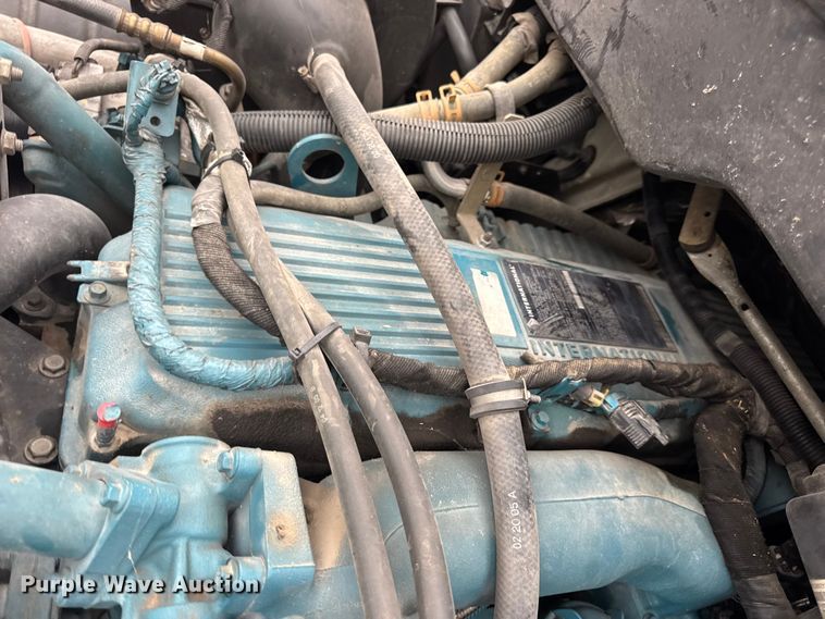 image for item DO2269 2006 International 4300 bucket truck