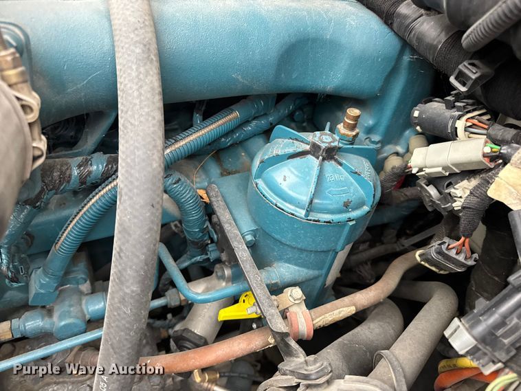 image for item DO2269 2006 International 4300 bucket truck