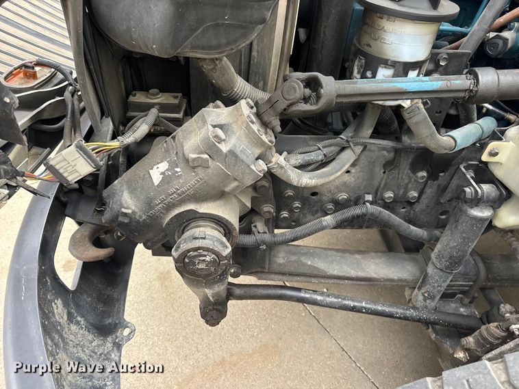 image for item DO2269 2006 International 4300 bucket truck