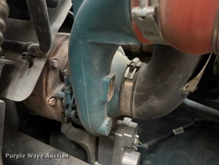 image for item DO2269 2006 International 4300 bucket truck