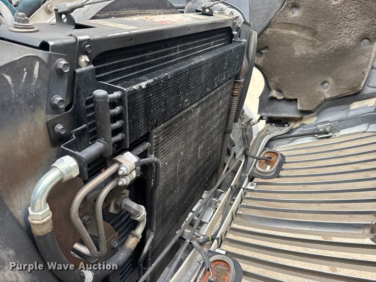 image for item DO2269 2006 International 4300 bucket truck