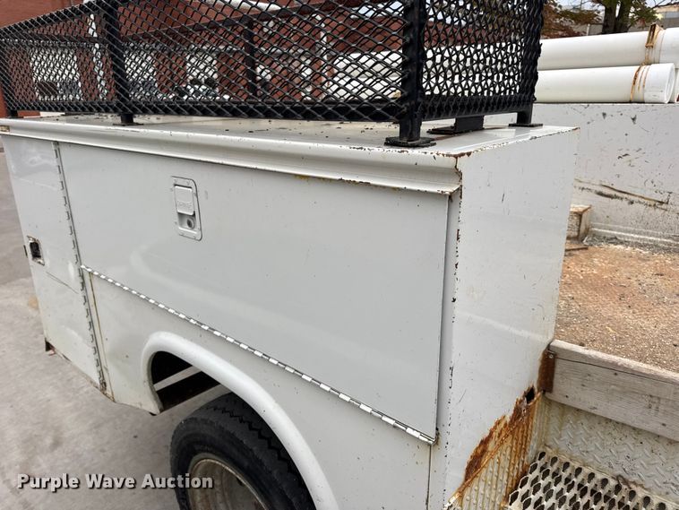 image for item DO2270 2004 Ford F550 XL Super Duty utility / service truck