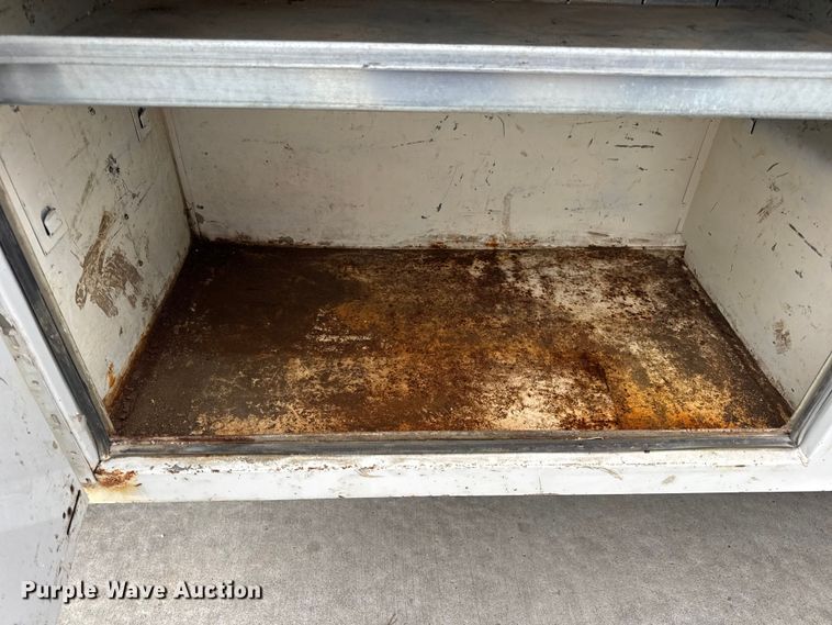 image for item DO2270 2004 Ford F550 XL Super Duty utility / service truck