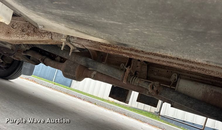 image for item DO2270 2004 Ford F550 XL Super Duty utility / service truck